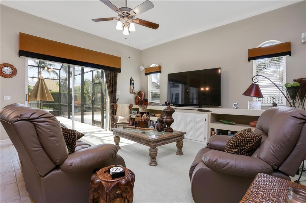 10424 BRILLIANT COURT, ORLANDO, Florida 32836, 4 Bedrooms Bedrooms, 5 Rooms Rooms,3 BathroomsBathrooms,Residential,For sale,BRILLIANT,O5560812