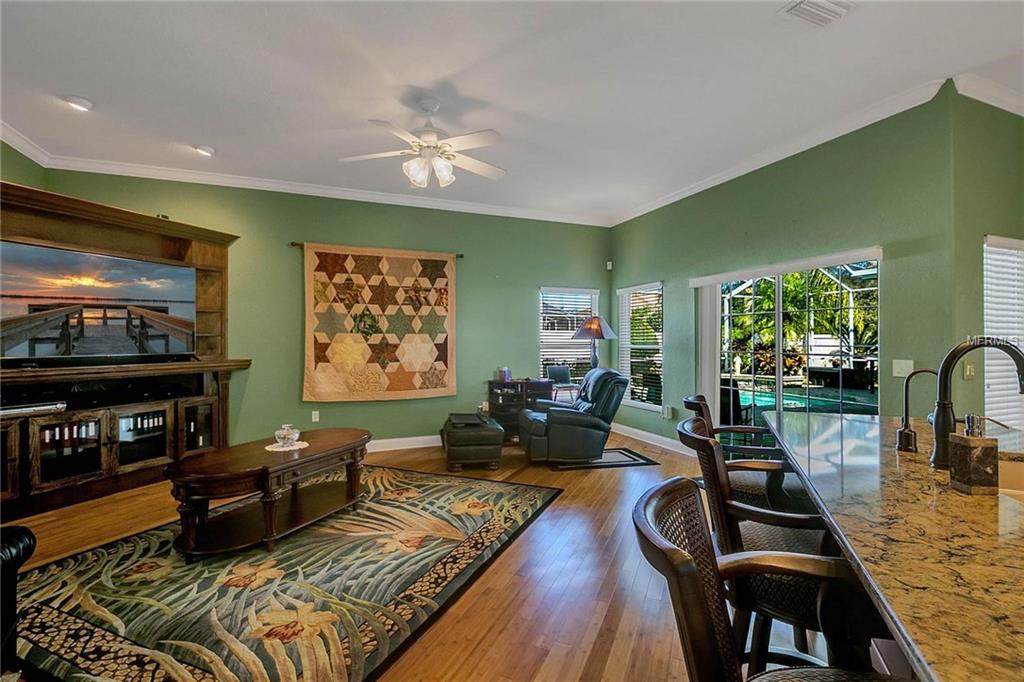 2214 CHESTERFIELD CIRCLE, LAKELAND, Florida 33813, 4 Bedrooms Bedrooms, 8 Rooms Rooms,3 BathroomsBathrooms,Residential,For sale,CHESTERFIELD,L4725509