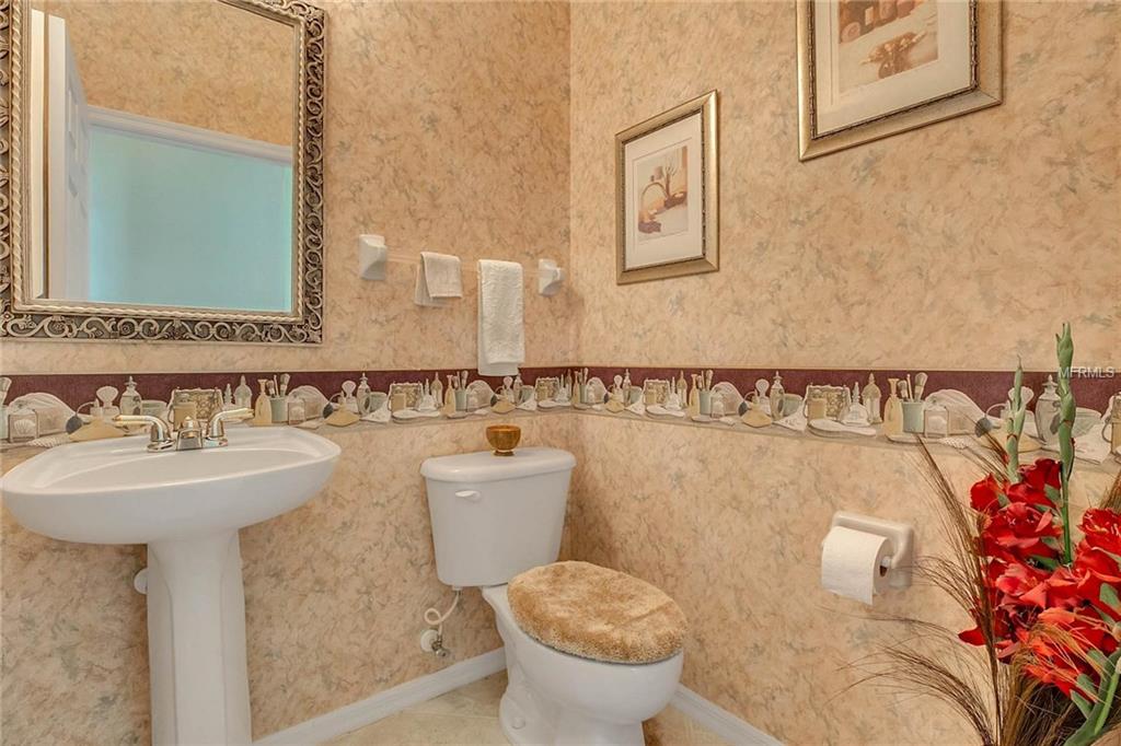 2214 CHESTERFIELD CIRCLE, LAKELAND, Florida 33813, 4 Bedrooms Bedrooms, 8 Rooms Rooms,3 BathroomsBathrooms,Residential,For sale,CHESTERFIELD,L4725509