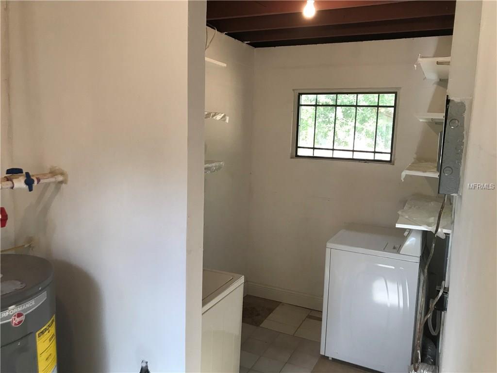 805 TERRY LYNN DRIVE, ORLANDO, Florida 32808, 5 Bedrooms Bedrooms, 7 Rooms Rooms,2 BathroomsBathrooms,Residential,For sale,TERRY LYNN,O5547464