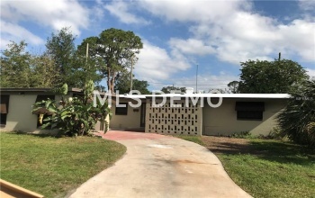 805 TERRY LYNN DRIVE, ORLANDO, Florida 32808, 5 Bedrooms Bedrooms, 7 Rooms Rooms,2 BathroomsBathrooms,Residential,For sale,TERRY LYNN,O5547464