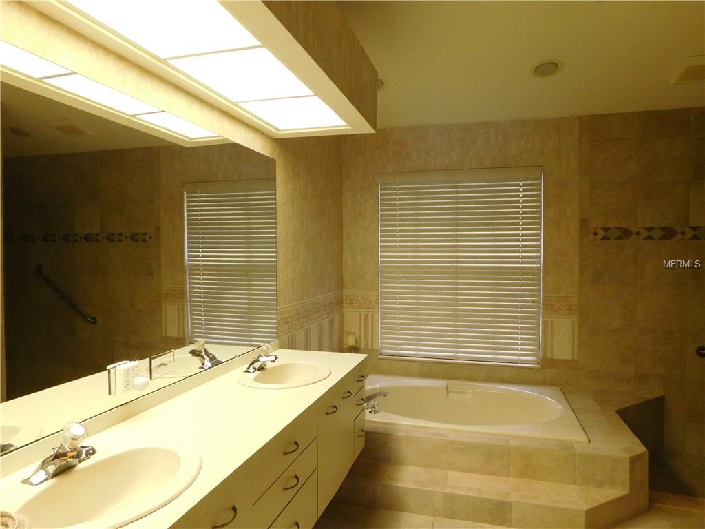 2570 HUNT ROAD, TARPON SPRINGS, Florida 34688, 4 Bedrooms Bedrooms, 4 Rooms Rooms,2 BathroomsBathrooms,Residential,For sale,HUNT,U7841414