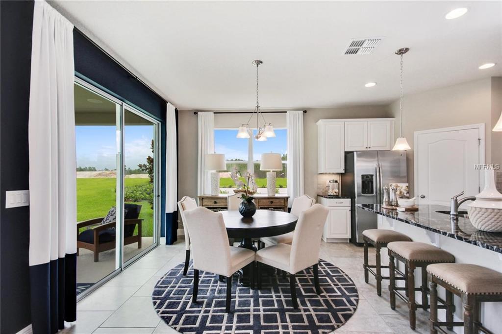 1397 RILEY CIRCLE, DELAND, Florida 32724, 4 Bedrooms Bedrooms, 11 Rooms Rooms,2 BathroomsBathrooms,Residential,For sale,RILEY,W7636414