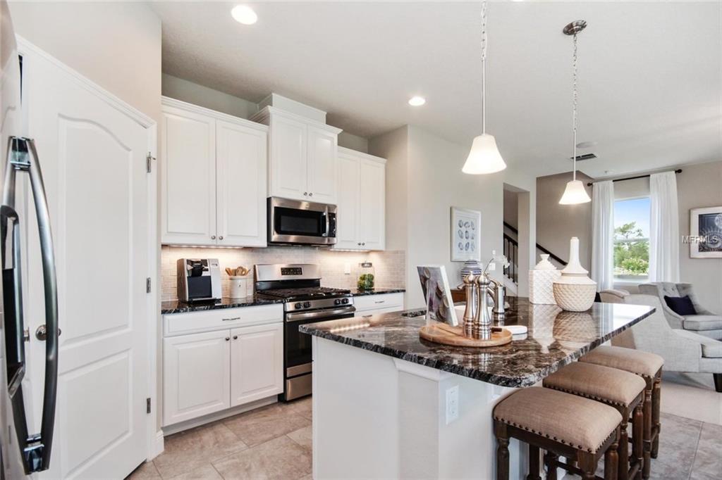 1397 RILEY CIRCLE, DELAND, Florida 32724, 4 Bedrooms Bedrooms, 11 Rooms Rooms,2 BathroomsBathrooms,Residential,For sale,RILEY,W7636414