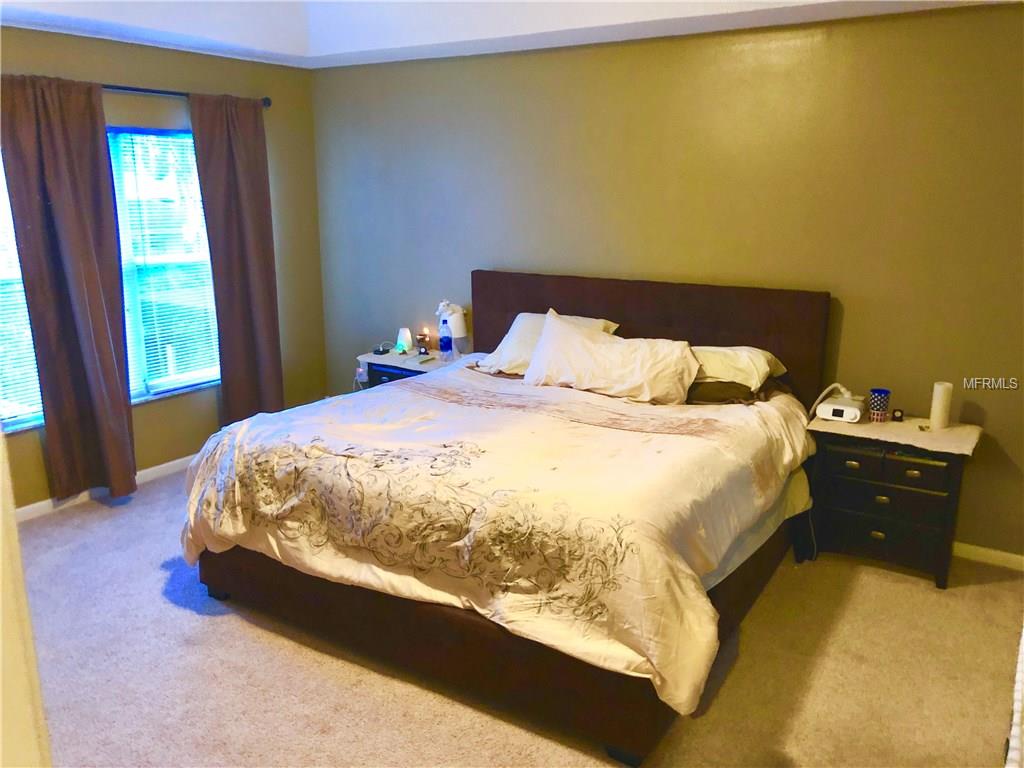 3232 HERONS POINT CIRCLE, KISSIMMEE, Florida 34741, 4 Bedrooms Bedrooms, 9 Rooms Rooms,2 BathroomsBathrooms,Residential,For sale,HERONS POINT,O5557922