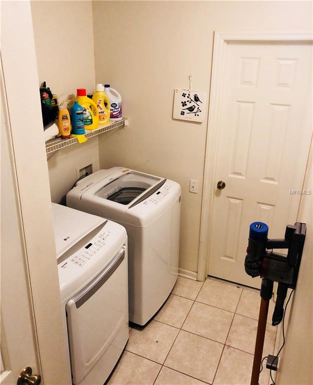 3232 HERONS POINT CIRCLE, KISSIMMEE, Florida 34741, 4 Bedrooms Bedrooms, 9 Rooms Rooms,2 BathroomsBathrooms,Residential,For sale,HERONS POINT,O5557922