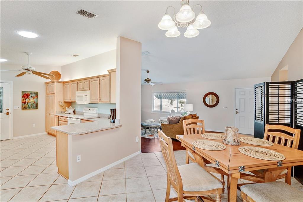 9582 SE 174TH LOOP, SUMMERFIELD, Florida 34491, 2 Bedrooms Bedrooms, 5 Rooms Rooms,2 BathroomsBathrooms,Residential,For sale,174TH,G4852135