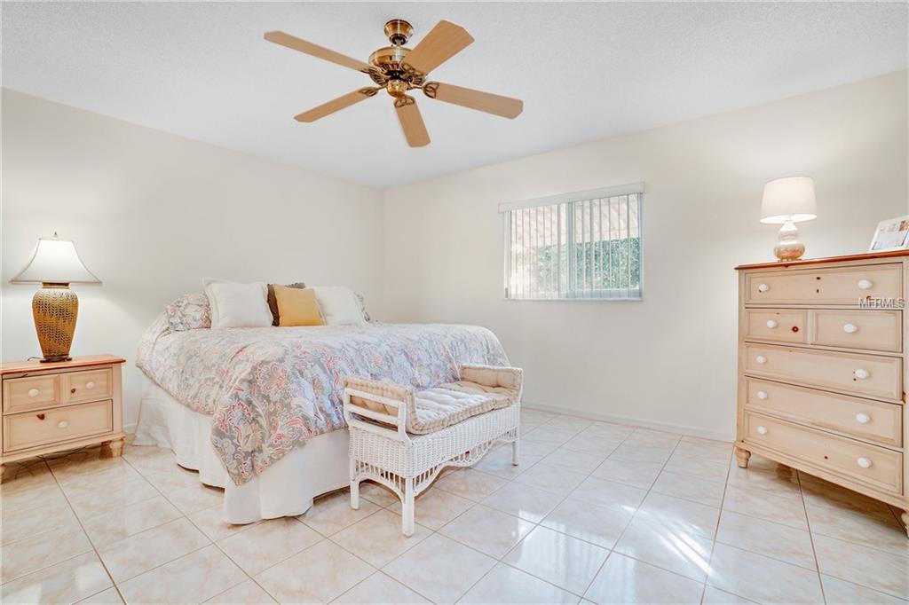 9582 SE 174TH LOOP, SUMMERFIELD, Florida 34491, 2 Bedrooms Bedrooms, 5 Rooms Rooms,2 BathroomsBathrooms,Residential,For sale,174TH,G4852135