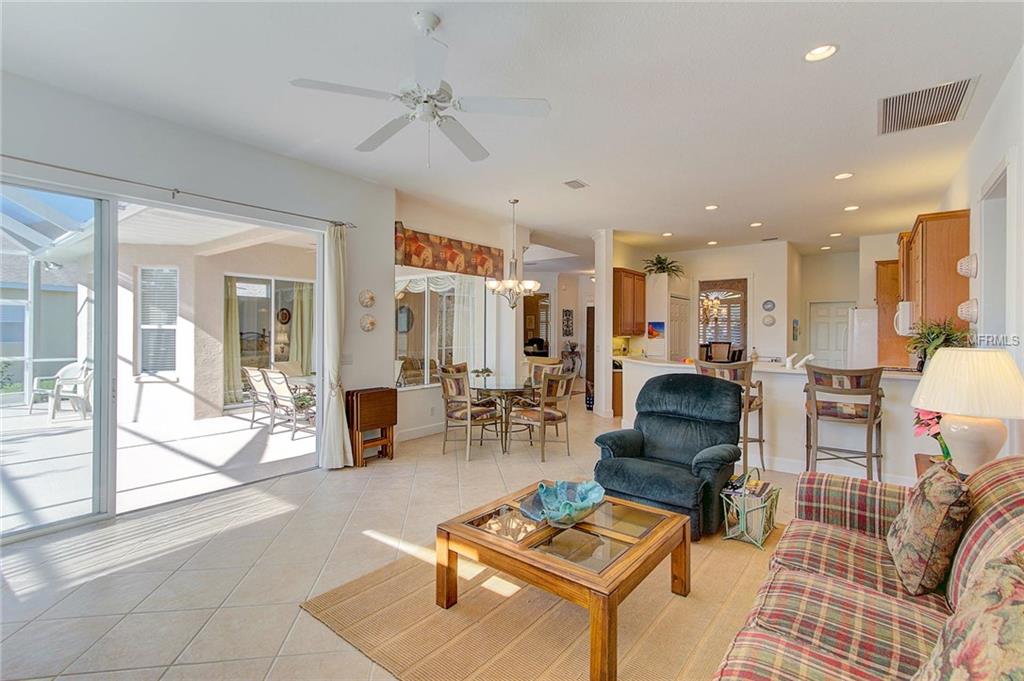 13335 PURPLE FINCH CIRCLE, LAKEWOOD RANCH, Florida 34202, 4 Bedrooms Bedrooms, 10 Rooms Rooms,3 BathroomsBathrooms,Residential,For sale,PURPLE FINCH,A4208510