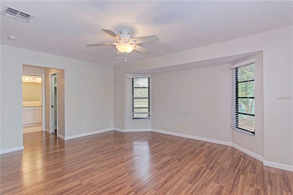 1720 S SALFORD BOULEVARD, NORTH PORT, Florida 34287, 3 Bedrooms Bedrooms, 7 Rooms Rooms,2 BathroomsBathrooms,Residential,For sale,SALFORD,N5916313