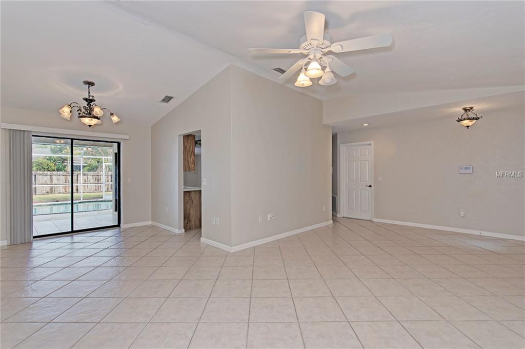 1720 S SALFORD BOULEVARD, NORTH PORT, Florida 34287, 3 Bedrooms Bedrooms, 7 Rooms Rooms,2 BathroomsBathrooms,Residential,For sale,SALFORD,N5916313