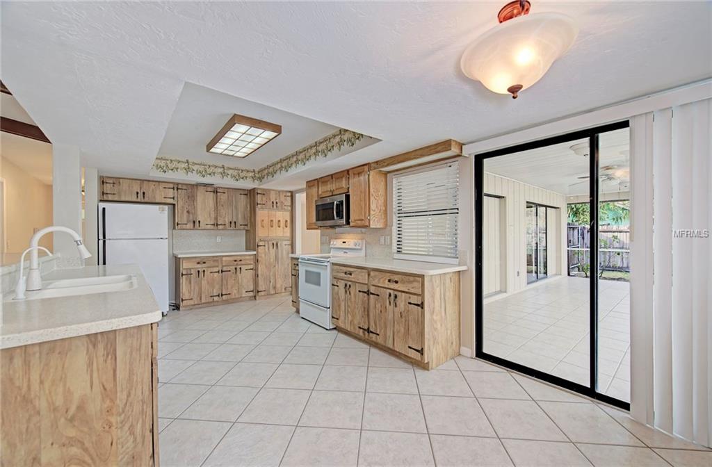 1720 S SALFORD BOULEVARD, NORTH PORT, Florida 34287, 3 Bedrooms Bedrooms, 7 Rooms Rooms,2 BathroomsBathrooms,Residential,For sale,SALFORD,N5916313