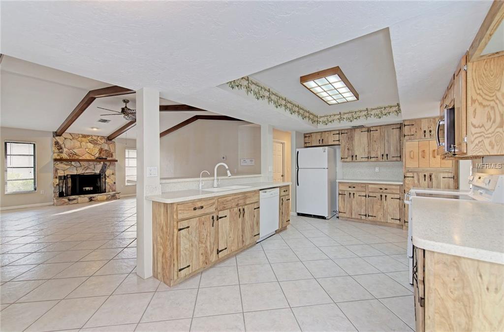 1720 S SALFORD BOULEVARD, NORTH PORT, Florida 34287, 3 Bedrooms Bedrooms, 7 Rooms Rooms,2 BathroomsBathrooms,Residential,For sale,SALFORD,N5916313