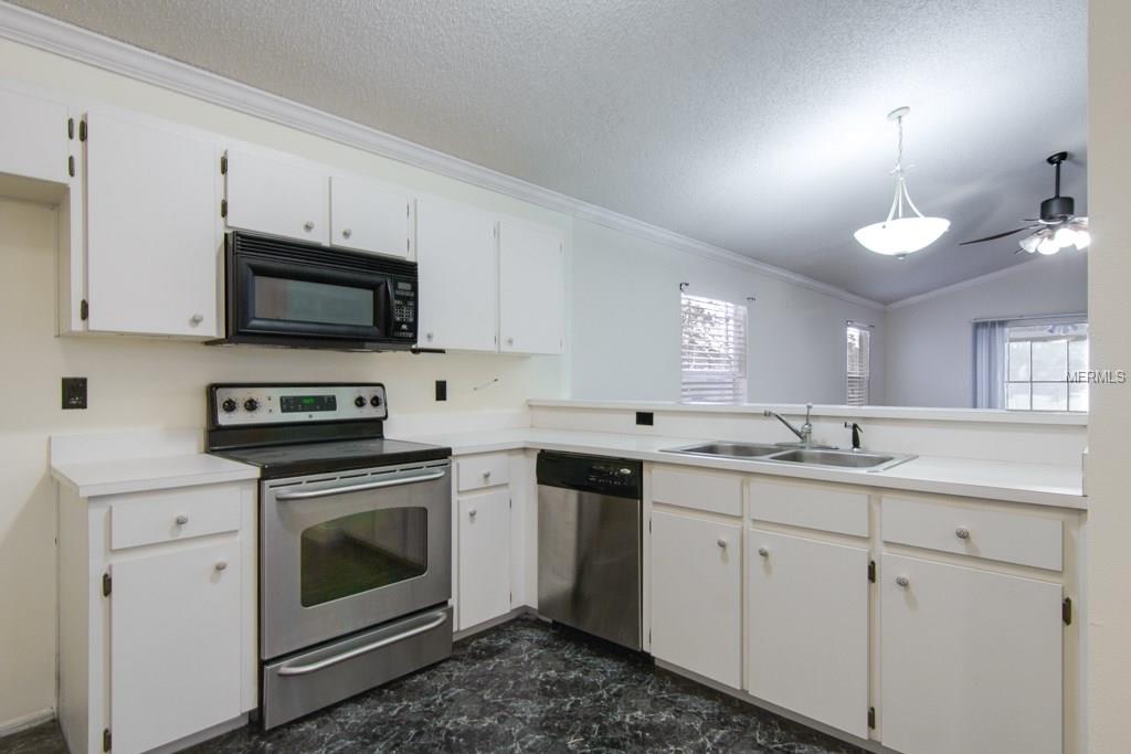 2083 WINDWARD PASS, LAKELAND, Florida 33813, 2 Bedrooms Bedrooms, 4 Rooms Rooms,2 BathroomsBathrooms,Residential,For sale,WINDWARD,L4725526