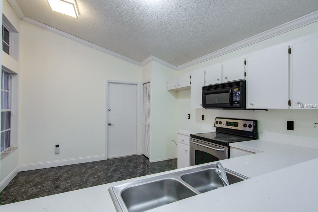 2083 WINDWARD PASS, LAKELAND, Florida 33813, 2 Bedrooms Bedrooms, 4 Rooms Rooms,2 BathroomsBathrooms,Residential,For sale,WINDWARD,L4725526