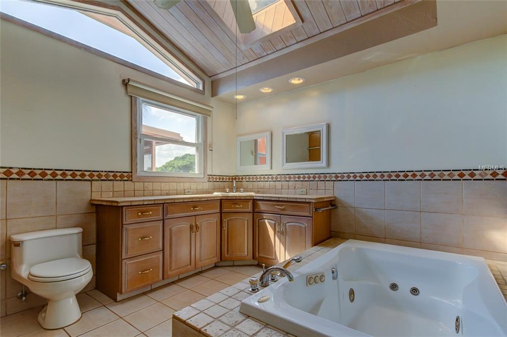 8401 CHERRYSTONE COURT, TAMPA, Florida 33615, 3 Bedrooms Bedrooms, 7 Rooms Rooms,2 BathroomsBathrooms,Residential,For sale,CHERRYSTONE,T2897540