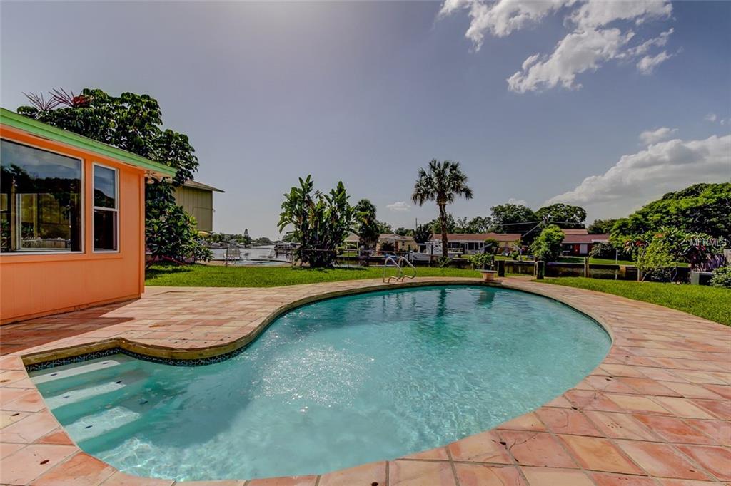 8401 CHERRYSTONE COURT, TAMPA, Florida 33615, 3 Bedrooms Bedrooms, 7 Rooms Rooms,2 BathroomsBathrooms,Residential,For sale,CHERRYSTONE,T2897540