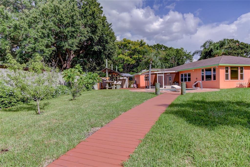 8401 CHERRYSTONE COURT, TAMPA, Florida 33615, 3 Bedrooms Bedrooms, 7 Rooms Rooms,2 BathroomsBathrooms,Residential,For sale,CHERRYSTONE,T2897540