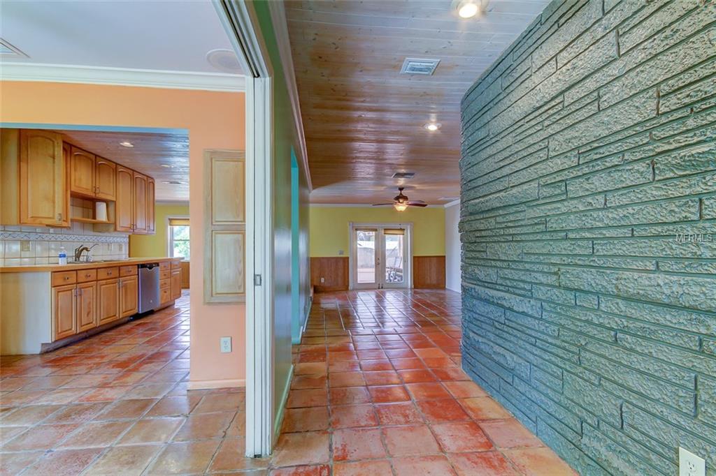 8401 CHERRYSTONE COURT, TAMPA, Florida 33615, 3 Bedrooms Bedrooms, 7 Rooms Rooms,2 BathroomsBathrooms,Residential,For sale,CHERRYSTONE,T2897540