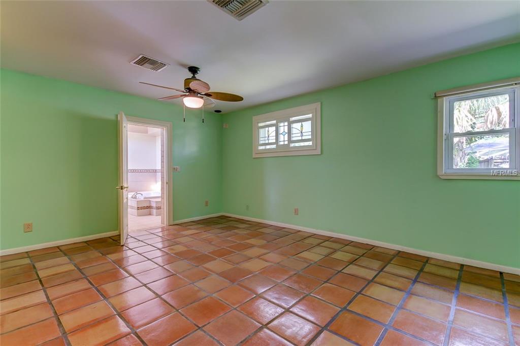 8401 CHERRYSTONE COURT, TAMPA, Florida 33615, 3 Bedrooms Bedrooms, 7 Rooms Rooms,2 BathroomsBathrooms,Residential,For sale,CHERRYSTONE,T2897540