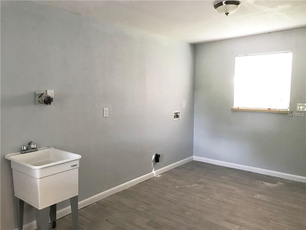 5835 10TH STREET N, ST PETERSBURG, Florida 33703, 2 Bedrooms Bedrooms, 3 Rooms Rooms,1 BathroomBathrooms,Residential,For sale,10TH,T2908425
