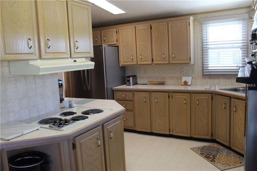 8472 IMPERIAL CIRCLE PALMETTO, Florida 34221, 2 Bedrooms Bedrooms, 7 Rooms Rooms,2 BathroomsBathrooms,Residential,For sale,IMPERIAL,A4200385