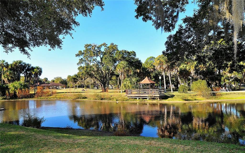 1742 9TH STREET, SARASOTA, Florida 34236, 3 Bedrooms Bedrooms, 7 Rooms Rooms,1 BathroomBathrooms,Residential,For sale,9TH,A4203140