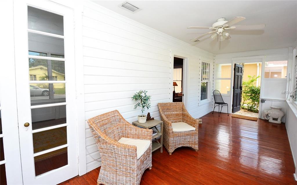1742 9TH STREET, SARASOTA, Florida 34236, 3 Bedrooms Bedrooms, 7 Rooms Rooms,1 BathroomBathrooms,Residential,For sale,9TH,A4203140