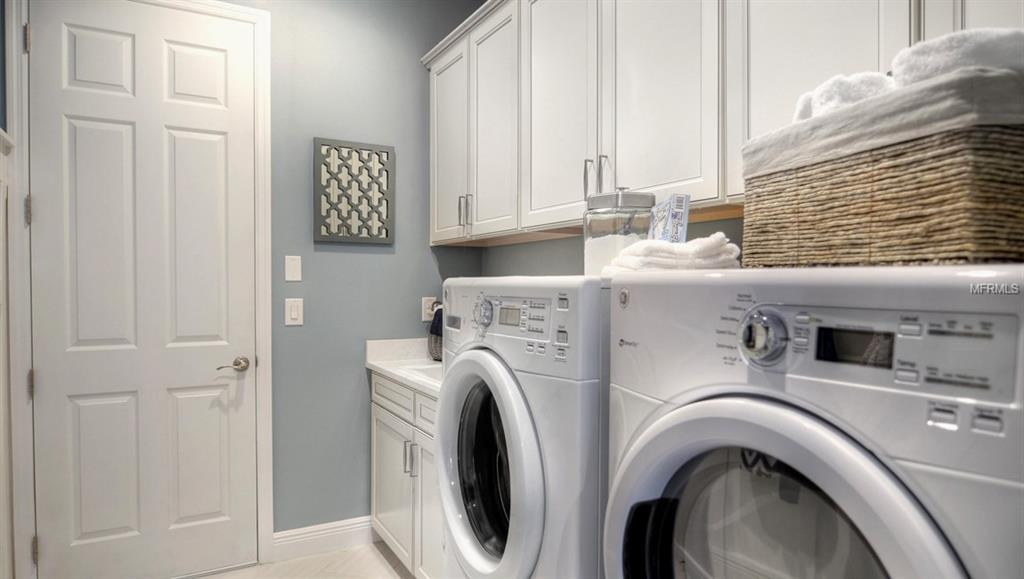 16610 6TH AVENUE E, BRADENTON, Florida 34212, 4 Bedrooms Bedrooms, 4 Rooms Rooms,4 BathroomsBathrooms,Residential,For sale,6TH,T2921695