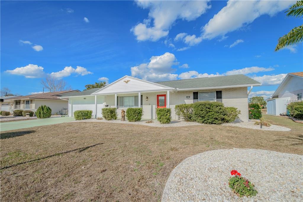 611 FOX HILLS DRIVE, SUN CITY CENTER, Florida 33573, 2 Bedrooms Bedrooms, 7 Rooms Rooms,2 BathroomsBathrooms,Residential,For sale,FOX HILLS,T2923757