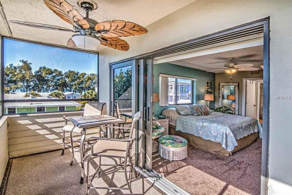 108 9TH ST S, BRADENTON BEACH, Florida 34217, 2 Bedrooms Bedrooms, 4 Rooms Rooms,2 BathroomsBathrooms,Residential,For sale,9TH ST S,A4208868