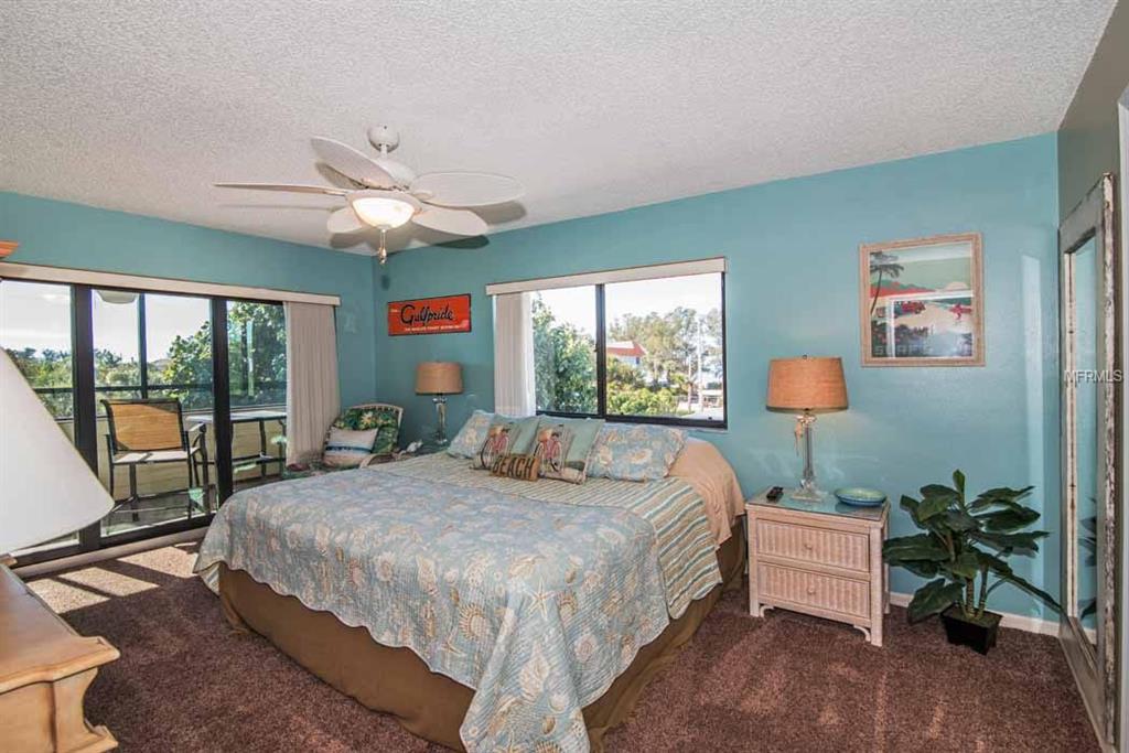 108 9TH ST S, BRADENTON BEACH, Florida 34217, 2 Bedrooms Bedrooms, 4 Rooms Rooms,2 BathroomsBathrooms,Residential,For sale,9TH ST S,A4208868