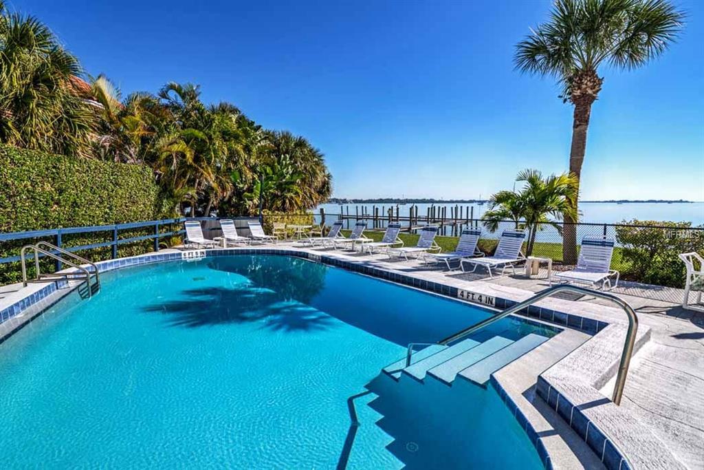 108 9TH ST S, BRADENTON BEACH, Florida 34217, 2 Bedrooms Bedrooms, 4 Rooms Rooms,2 BathroomsBathrooms,Residential,For sale,9TH ST S,A4208868