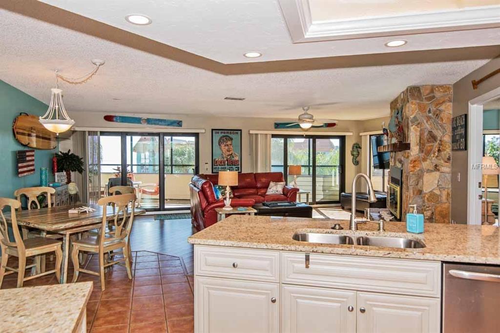 108 9TH ST S, BRADENTON BEACH, Florida 34217, 2 Bedrooms Bedrooms, 4 Rooms Rooms,2 BathroomsBathrooms,Residential,For sale,9TH ST S,A4208868