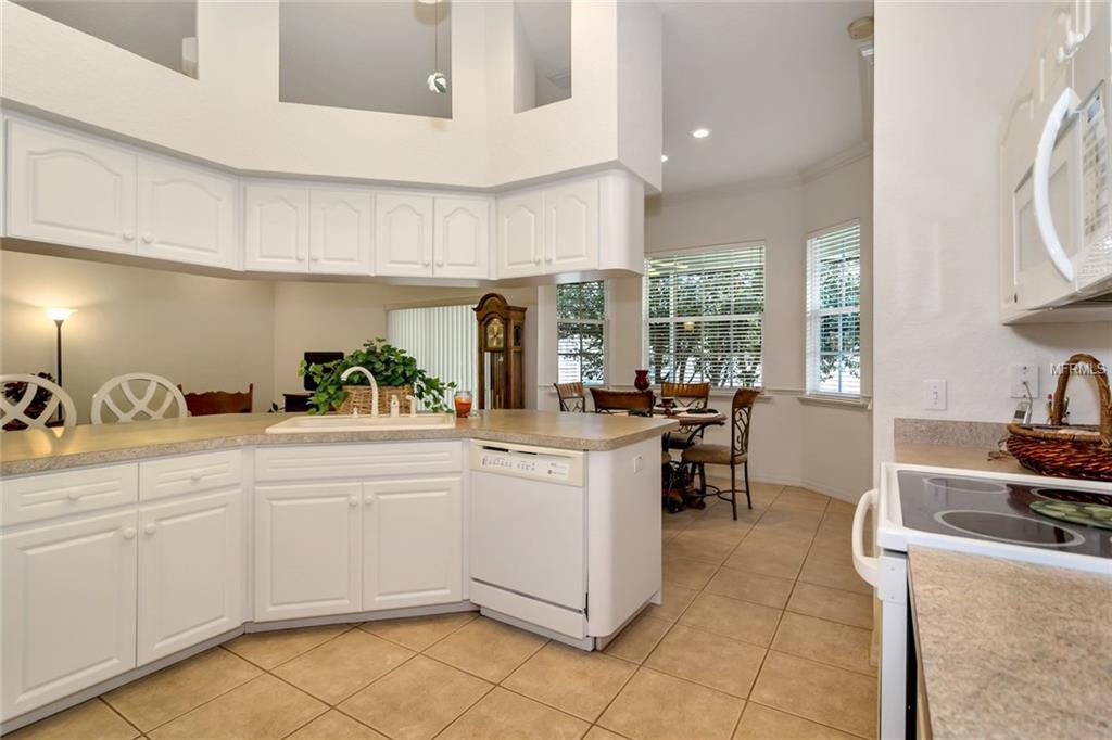 226 HILL COURT, WINTER HAVEN, Florida 33881, 3 Bedrooms Bedrooms, 7 Rooms Rooms,2 BathroomsBathrooms,Residential,For sale,HILL,P4718976