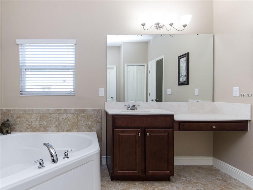 1079 ROCK CREEK STREET, APOPKA, Florida 32712, 4 Bedrooms Bedrooms, 5 Rooms Rooms,2 BathroomsBathrooms,Residential,For sale,ROCK CREEK,O5561388