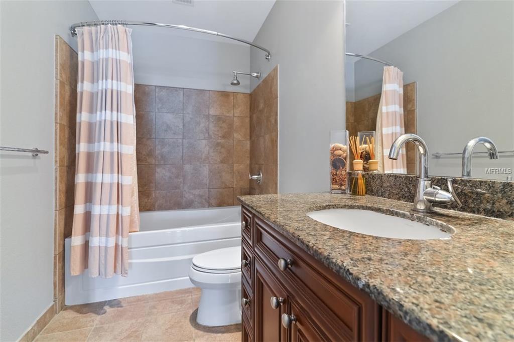 150 E ROBINSON STREET, ORLANDO, Florida 32801, 1 Bedroom Bedrooms, 3 Rooms Rooms,1 BathroomBathrooms,Residential,For sale,ROBINSON,O5561708