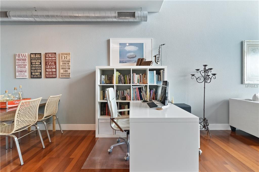 150 E ROBINSON STREET, ORLANDO, Florida 32801, 1 Bedroom Bedrooms, 3 Rooms Rooms,1 BathroomBathrooms,Residential,For sale,ROBINSON,O5561708