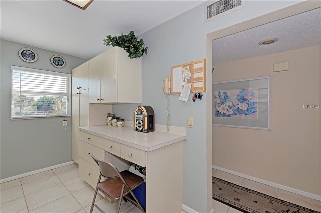 764 VILLAGE CIRCLE, VENICE, Florida 34292, 2 Bedrooms Bedrooms, 6 Rooms Rooms,2 BathroomsBathrooms,Residential,For sale,VILLAGE,N5916414