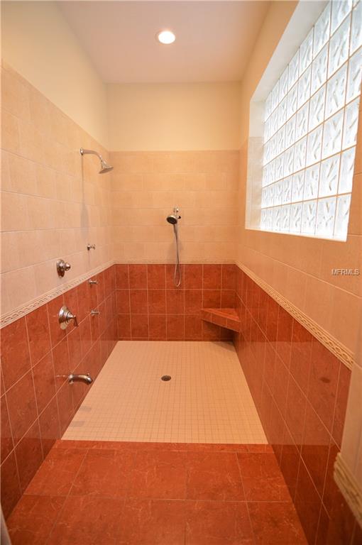 36823 CENTER AVENUE, DADE CITY, Florida 33525, 4 Bedrooms Bedrooms, 10 Rooms Rooms,3 BathroomsBathrooms,Residential,For sale,CENTER,E2205454