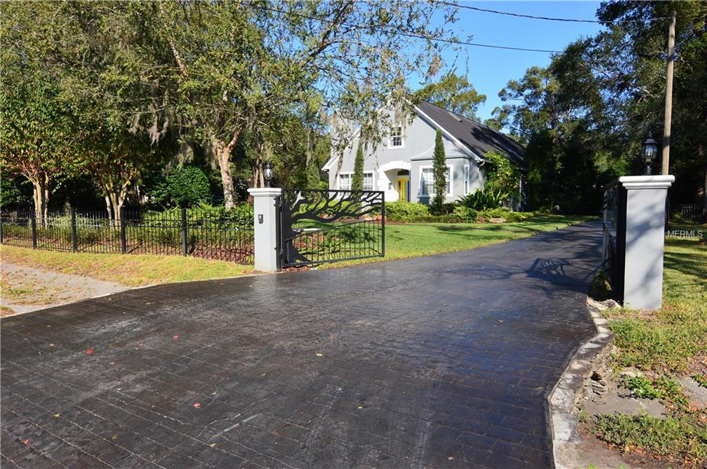 36823 CENTER AVENUE, DADE CITY, Florida 33525, 4 Bedrooms Bedrooms, 10 Rooms Rooms,3 BathroomsBathrooms,Residential,For sale,CENTER,E2205454