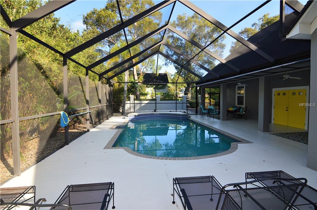 36823 CENTER AVENUE, DADE CITY, Florida 33525, 4 Bedrooms Bedrooms, 10 Rooms Rooms,3 BathroomsBathrooms,Residential,For sale,CENTER,E2205454