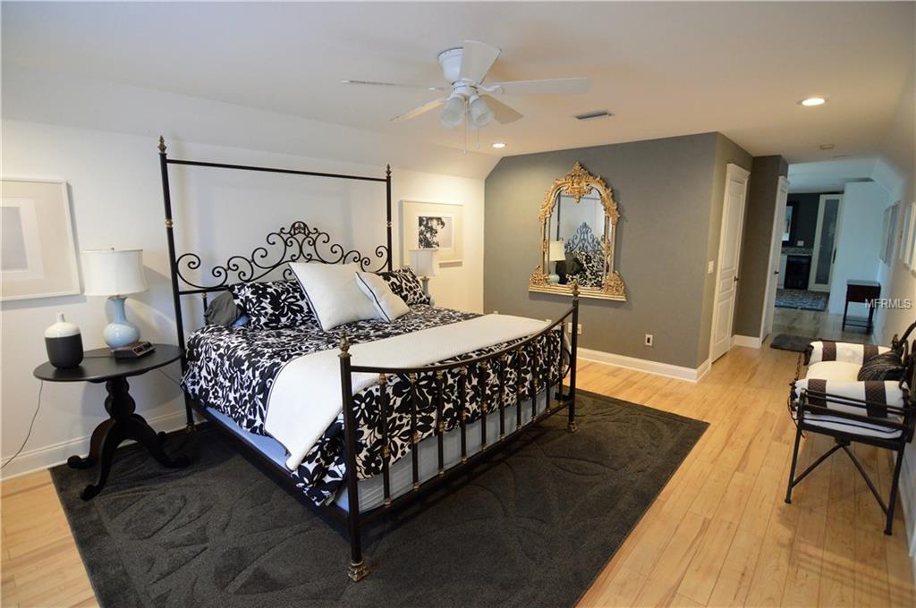 36823 CENTER AVENUE, DADE CITY, Florida 33525, 4 Bedrooms Bedrooms, 10 Rooms Rooms,3 BathroomsBathrooms,Residential,For sale,CENTER,E2205454