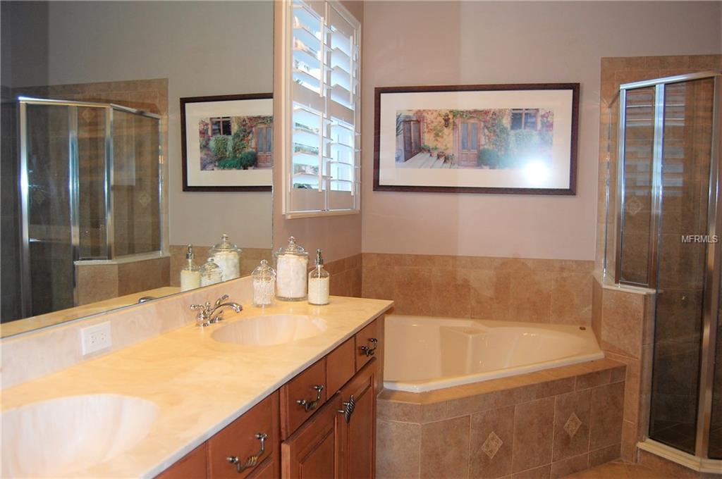 843 WOOD BRIAR LOOP, SANFORD, Florida 32771, 4 Bedrooms Bedrooms, 9 Rooms Rooms,3 BathroomsBathrooms,Residential,For sale,WOOD BRIAR,O5554837