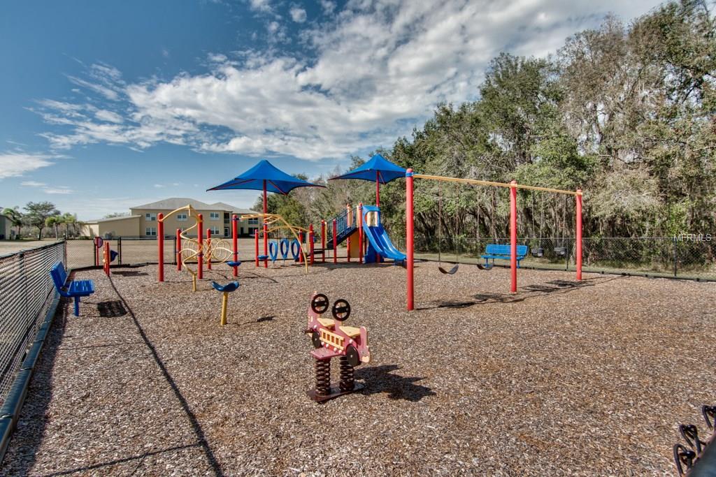 3875 SERENADE LANE, LAKELAND, Florida 33811, 3 Bedrooms Bedrooms, 5 Rooms Rooms,2 BathroomsBathrooms,Residential,For sale,SERENADE,L4725426