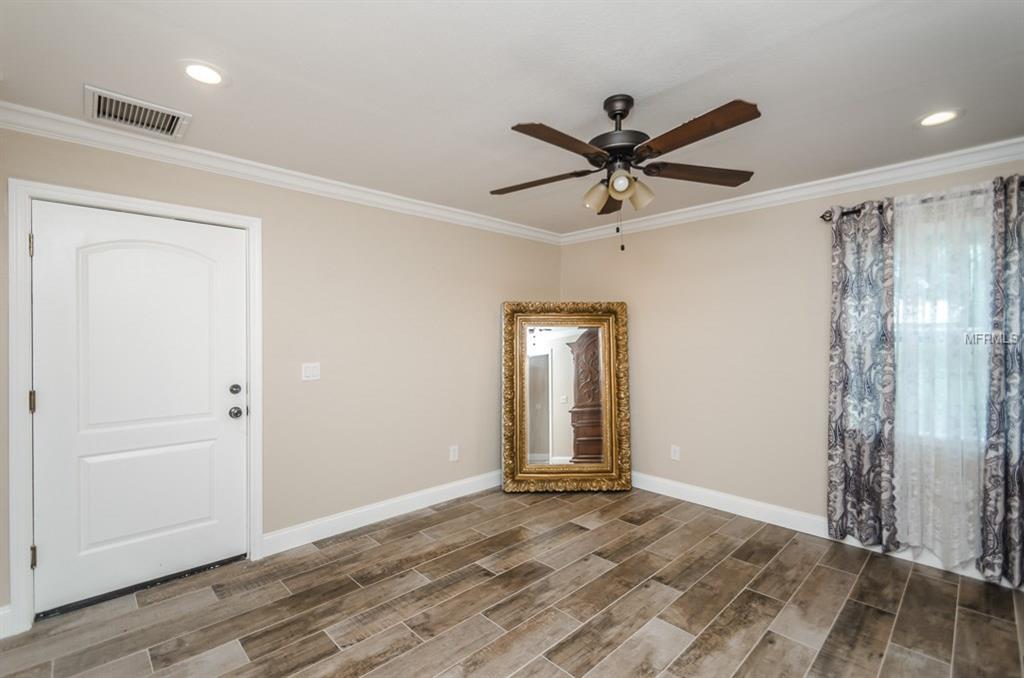 3106 MORAN ROAD, TAMPA, Florida 33618, 3 Bedrooms Bedrooms, 8 Rooms Rooms,3 BathroomsBathrooms,Residential,For sale,MORAN,T2928174