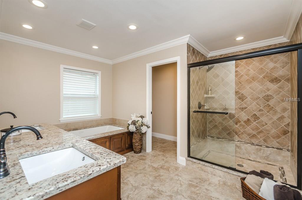 3106 MORAN ROAD, TAMPA, Florida 33618, 3 Bedrooms Bedrooms, 8 Rooms Rooms,3 BathroomsBathrooms,Residential,For sale,MORAN,T2928174