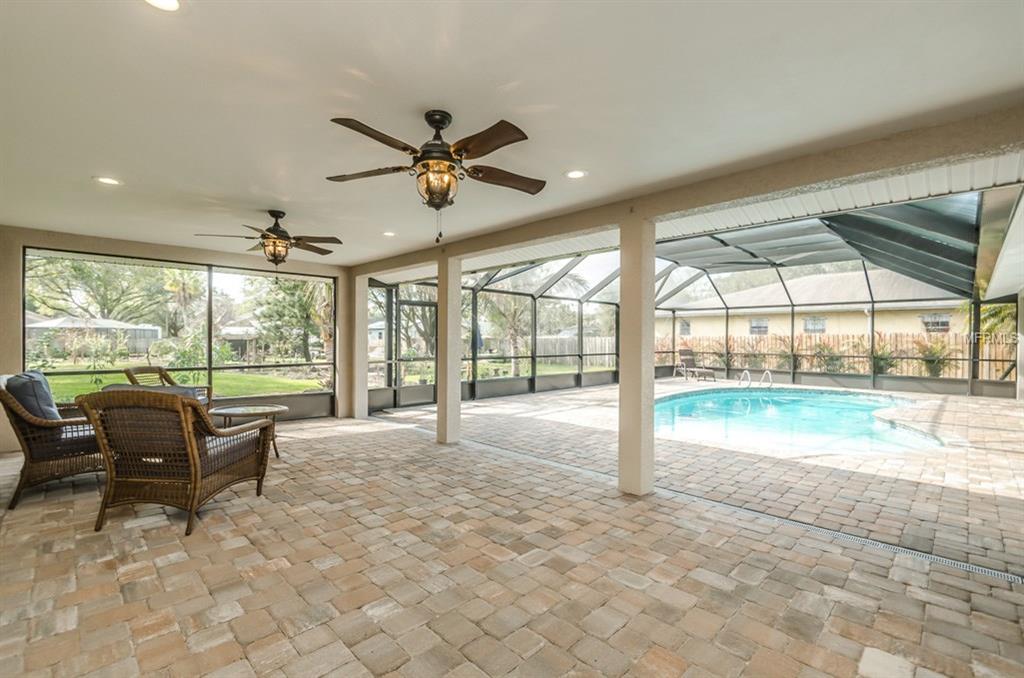 3106 MORAN ROAD, TAMPA, Florida 33618, 3 Bedrooms Bedrooms, 8 Rooms Rooms,3 BathroomsBathrooms,Residential,For sale,MORAN,T2928174