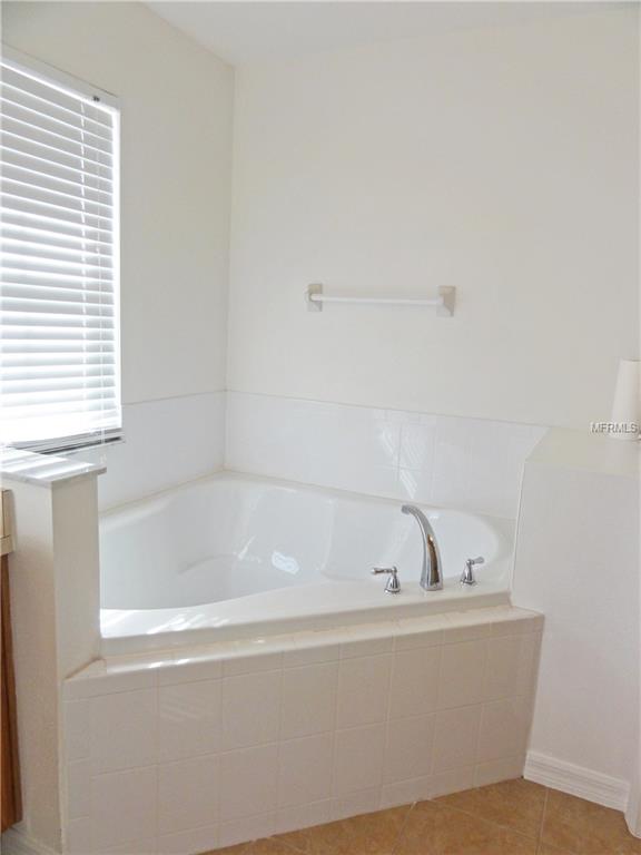 4984 POOLSIDE DR, SAINT CLOUD, Florida 34769, 3 Bedrooms Bedrooms, 5 Rooms Rooms,2 BathroomsBathrooms,Residential,For sale,POOLSIDE DR,S4857061