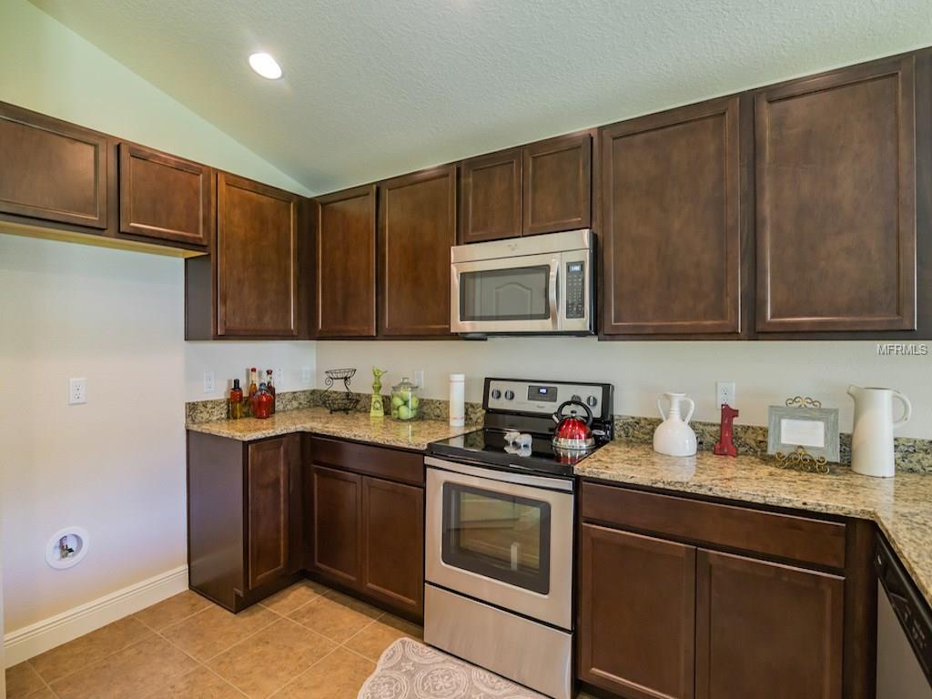 407 METZ LANE, KISSIMMEE, Florida 34759, 4 Bedrooms Bedrooms, 8 Rooms Rooms,2 BathroomsBathrooms,Residential,For sale,METZ,O5544756